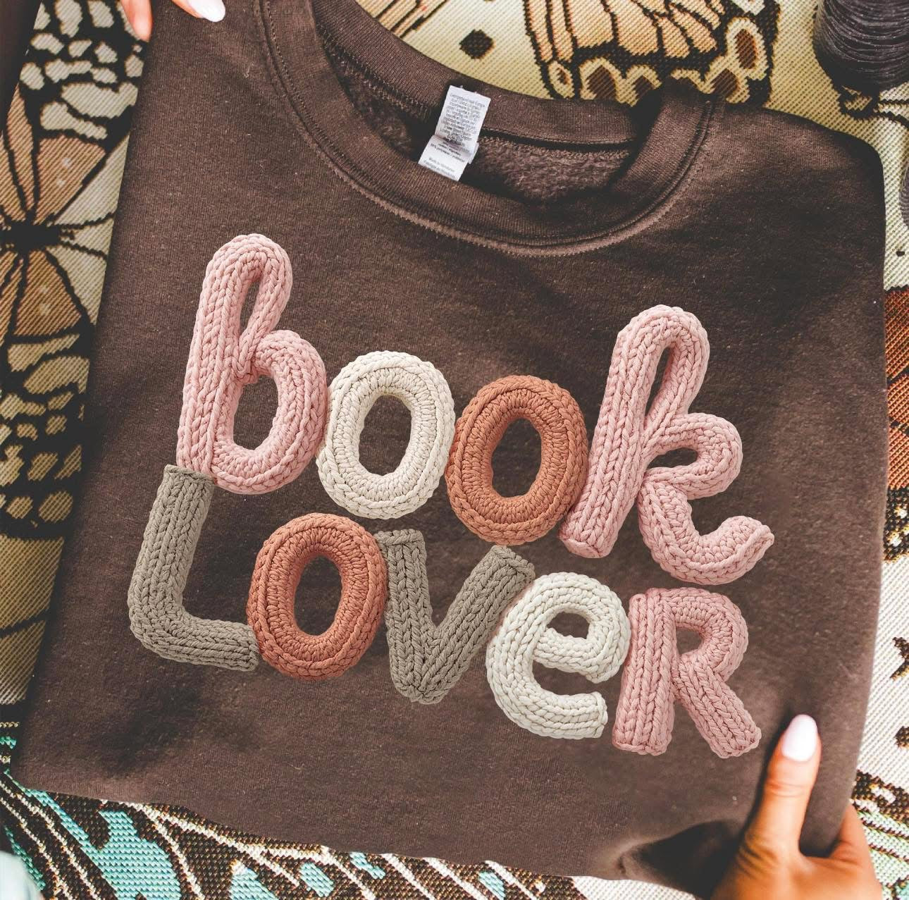 Book lover CREW